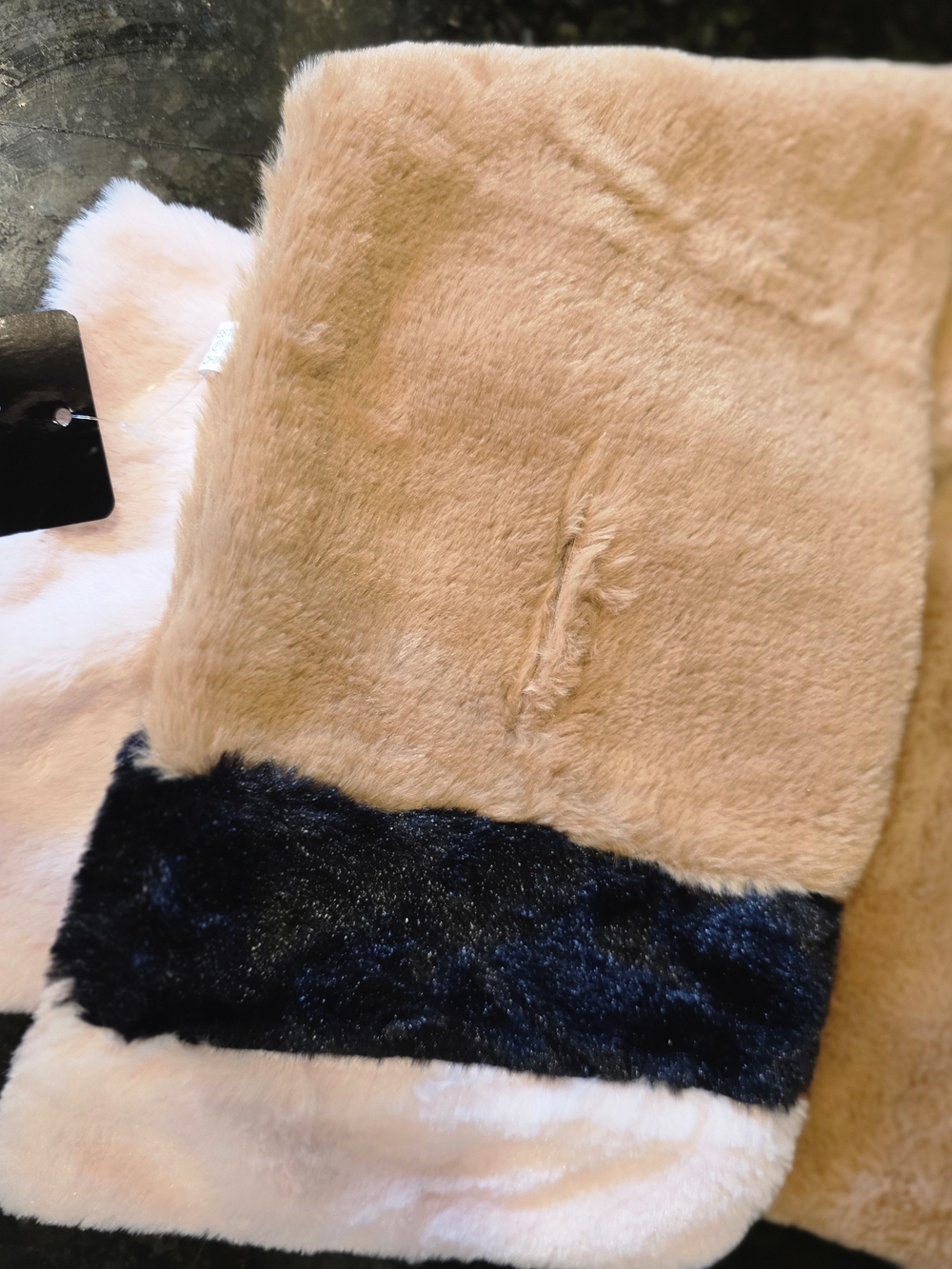Sakkas Colorblock Faux Fur Scarf in Blush and Black